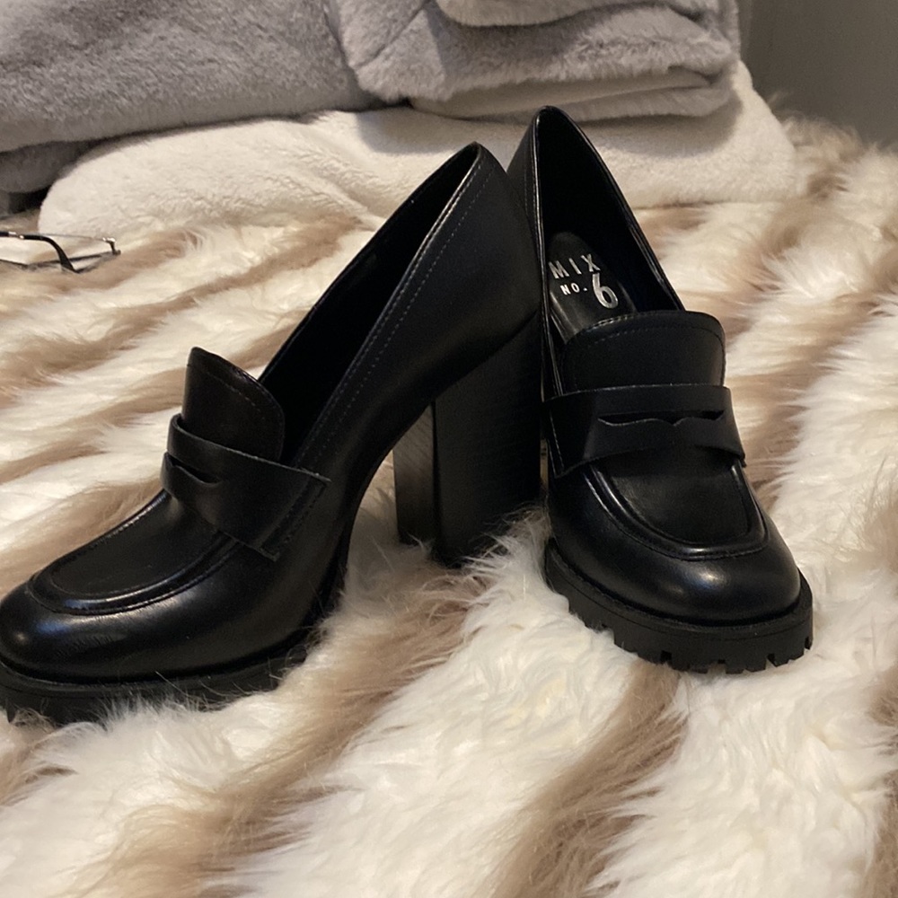 Mix No. 6 Black Lug Sole Block Heel Loafer